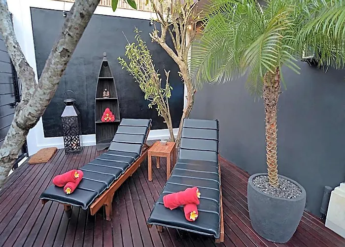 Gayatri * Seminyak (Bali)