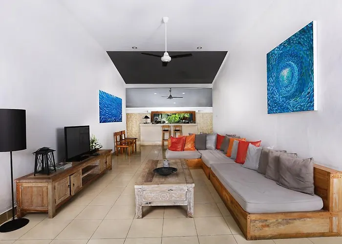 Gayatri Seminyak (Bali)