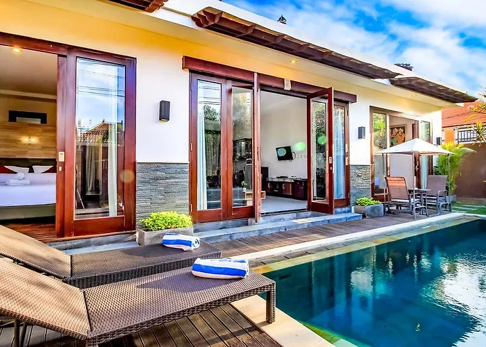Gayatri * Seminyak (Bali)